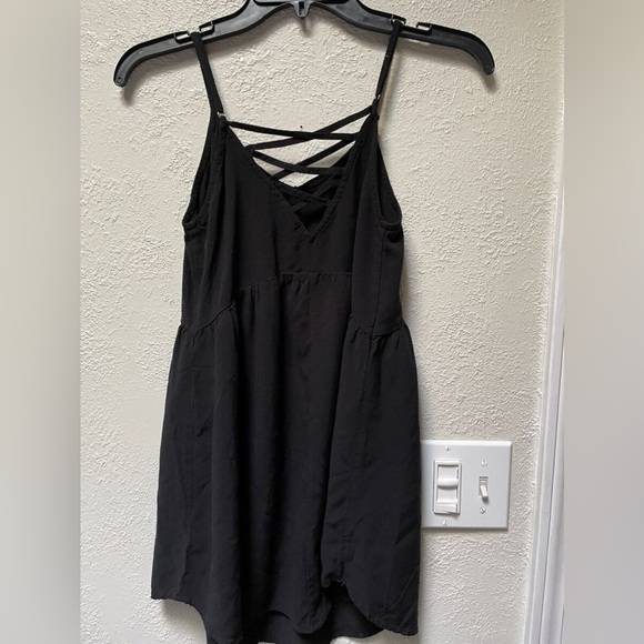 Wild Fable Black Sleeveless Flowy Summer Mini Dress Criss Cross Back Size Small - Picture 5 of 7